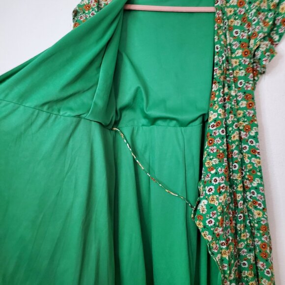 Mi Ami Size L Green Floral Wrap Dress Lined Flirty Flouncy Fabric Flutter Sleeve - Picture 4 of 13